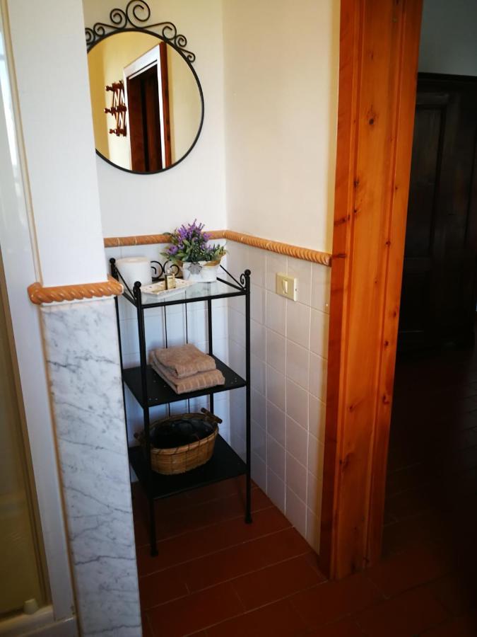 Stunning Country House Overlooking Tuscany Hills Lorenzana Ngoại thất bức ảnh