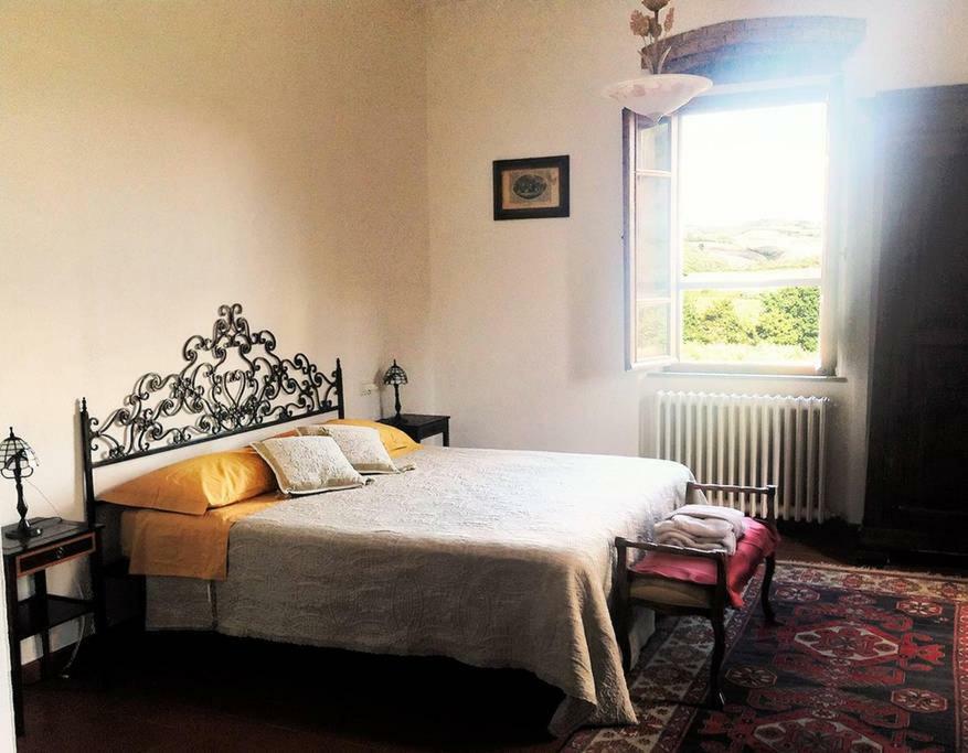 Stunning Country House Overlooking Tuscany Hills Lorenzana Ngoại thất bức ảnh